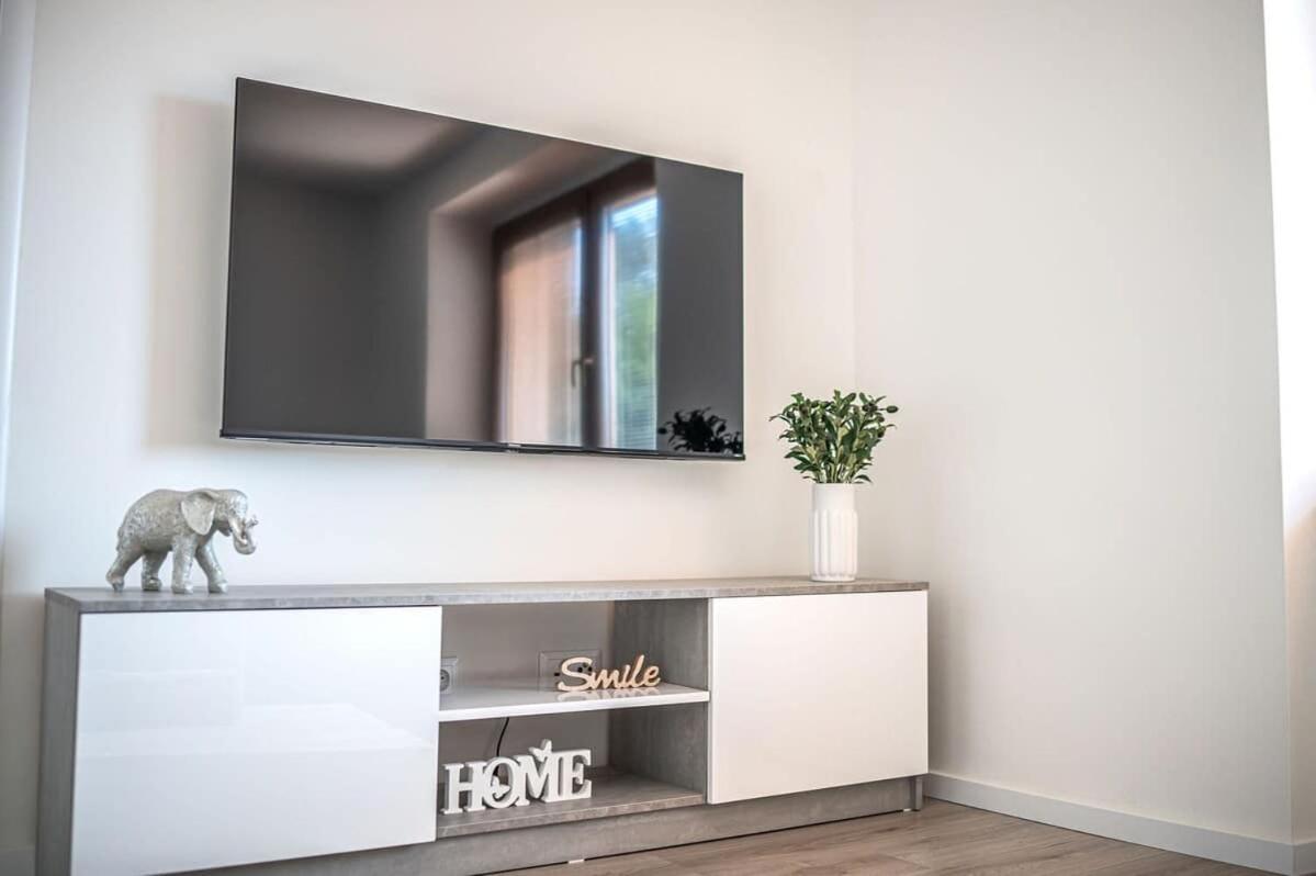 Nitra Castle Suite - Modern Elegance & Serenity Kültér fotó